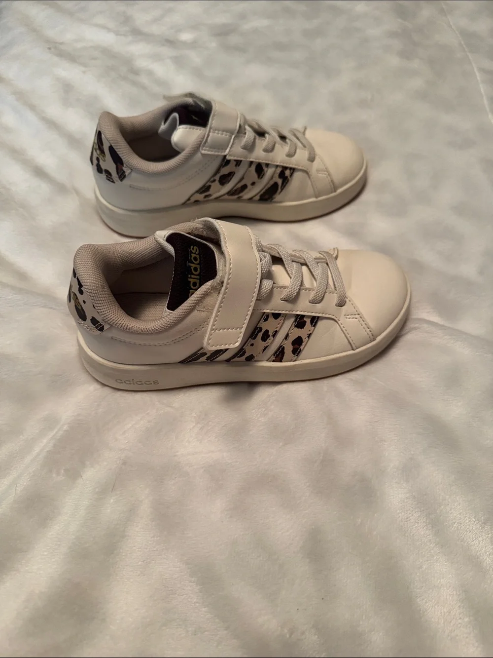 adidas classic low
